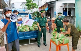 Kiên Giang: Bộ chỉ huy Bộ đội Biên phòng tặng 200 phần quà cho người nghèo