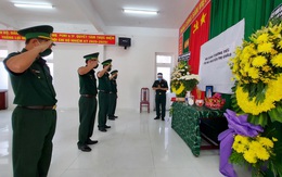 Kiên Giang: 2 cán bộ nén đau thương mẹ mất, tiếp tục nhiệm vụ chống COVID-19