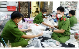 An Giang: Tạm giữ hơn 14.400 sản phẩm nhập lậu không rõ nguồn gốc