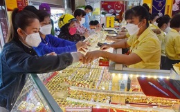 Giá vàng hôm nay 29/10: Đồng USD tiếp tục tăng, giá vàng tiếp tục giảm
