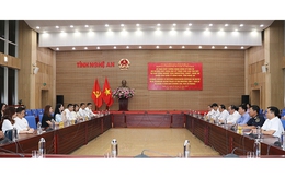 Nghệ An: Trao giấy chứng nhận đăng ký đầu tư Dự án Nhà máy Khoa học kỹ thuật Kim loại Tân Việt
