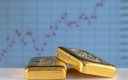 Giá vàng hôm nay 30/11: Tăng trở lại khi USD bị bán tháo
