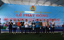 Thái Bình : Hàng trăm suất quà “Tình nghĩa tháng 5” được trao cho người lao động