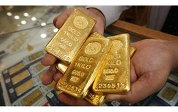 Giá vàng hôm nay 24/5: Tiếp đà tăng do đồng USD xuống đáy một tháng