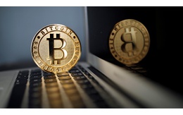 Giá Bitcoin hôm nay 20/8: Về sát mốc 21.000 USD