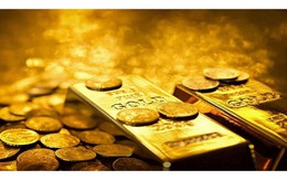 Giá vàng hôm nay 7/1: Gần chạm mốc 1.866 USD