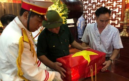 TP.HCM: Trang trọng tiễn đưa 2 hài cốt liệt sĩ về với quê hương
