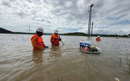 EVNCPC đã cấp điện trở lại cho hơn 90% khách hàng sau bão số 13