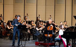 Pianist Suah Ye tái hiện hiệu ứng “chuông ngân” đặc trưng của Rachmaninov