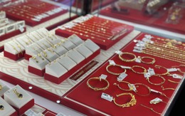 Giá vàng hôm nay 25/11: Giá vàng trong thế giằng co