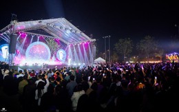 Âm nhạc kết nối cộng đồng trong đêm Giáng sinh ở ROX Living Aquamarine Diễn Châu