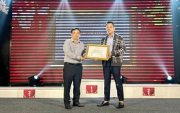 CLB Tennis Báo chí Nghệ An nhận Bằng khen của Liên đoàn Quần vợt Việt Nam.