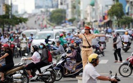 Hà Nội: Người dân phản ánh thông tin về TTATGT qua các số đường dây "nóng"