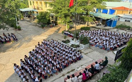 BĐBP tỉnh Kiên Giang: Trao học bổng "Nâng bước em tới trường" tại Phú Quốc