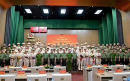 Công bố Quyết định của Bộ trưởng Bộ Công an về tổ chức, cán bộ Công an