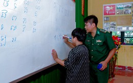 BĐBP Sóc Trăng: Khai giảng lớp dạy tiếng Khmer cho học sinh biên giới biển
