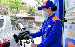 Bộ Tài chính đề xuất giảm tiếp thuế môi trường với xăng dầu hết 2026