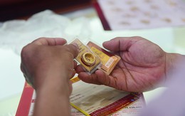 Giá vàng hôm nay 10/7: Giá vàng nhẫn giảm 700.000 đồng/lượng