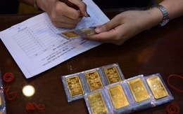 Giá vàng hôm nay 2/8: Duy trì quanh mức 121,4 triệu đồng/lượng