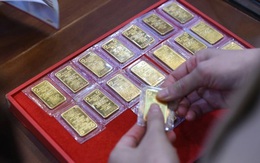 Giá vàng hôm nay 19/8: Lập kỷ lục mới