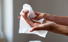 3 nhãn hiệu khăn ướt bị phát hiện nhiễm vi khuẩn có thể gây chết người