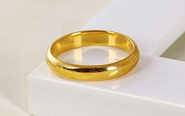 Giá vàng hôm nay 23/9: Hướng tới mốc 134 triệu đồng/lượng