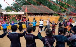 Không khí lễ hội tràn ngập Fansipan dịp 2/9
