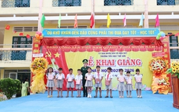 BĐBP tỉnh An Giang: Hàng nghìn quyển vở yêu thương được trao đầu năm học mới