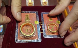 Giá vàng hôm nay 15/1: Lần đầu chạm mốc 163,5 triệu đồng/lượng