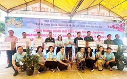 Bộ Tư lệnh Vùng 5 Hải quân: Thăm, tặng quà cán bộ, chiến sĩ và các lực lượng trên đảo Hòn Đốc