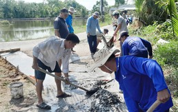 Huy động sức dân sửa chữa, giặm vá những đoạn, tuyến lộ GTNT bị xuống cấp