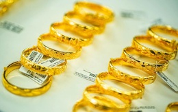 Giá vàng hôm nay 26/1: Tiếp tục tăng mạnh, lập mức cao mới