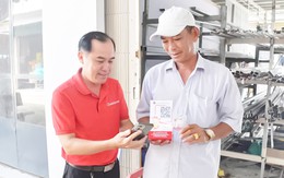 Agribank Vĩnh Thuận Kiên Giang II đồng hành cùng xã Vĩnh Thuận lan toả thanh toán số tại chợ Đập Đá