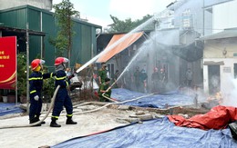 Hà Nội: Diễn tập chữa cháy, cứu nạn tại khu nhà trọ ở Yên Sở