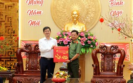 Bí thư Thành ủy Cần Thơ thăm, chúc Tết Công an TP Cần Thơ