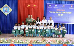 EVNCPC: Triển khai chương trình an sinh xã hội gắn với hạ tầng điện