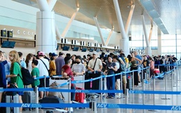 Sân bay Tân Sơn Nhất đón lượng khách cao nhất lịch sử trong 1 ngày