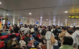 Sân bay Tân Sơn Nhất kỷ lục đón hơn 164.000 lượt khách trong ngày 26 Tết