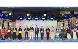 Quy Nhơn nhận Giải thưởng Đô thị du lịch sạch ASEAN 2026