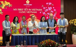 TP HCM:  Tặng nón lá, mời khách quốc tế trải nghiệm Tết Việt