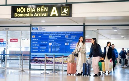 Sân bay Nội Bài đón lượng khách kỷ lục trong ngày cuối nghỉ Tết Bính Ngọ