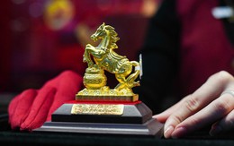 Giá vàng hôm nay 28/2: Tăng lên mức cao nhất 1 tháng