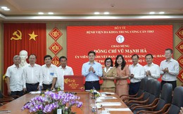 Thứ trưởng Thường trực Bộ Y tế Vũ Mạnh Hà thăm, làm việc tại Bệnh viện Đa khoa Trung ương Cần Thơ