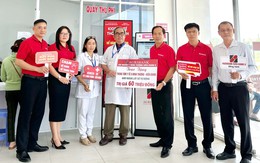 Agribank chi nhánh U Minh Thượng tặng máy Kiosk đăng ký khám chữa bệnh cho TTYT U Minh Thượng