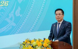 Ông Nguyễn Hoàng Giang tái đắc cử Chủ tịch UBND tỉnh Quảng Ngãi