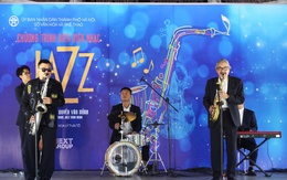 Một chiều 8/3 nhiều cảm xúc cùng những thanh âm Jazz bên hồ Gươm