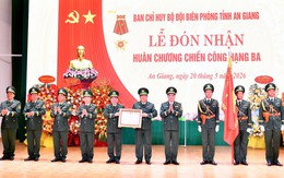 Ban Chỉ huy BĐBP tỉnh An Giang nhận Huân chương Chiến công hạng Ba