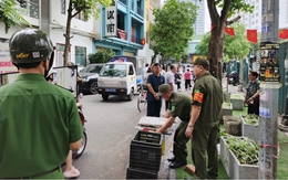 Phường Vĩnh Tuy ra quân lập lại trật tự đô thị tại ngõ 622 Minh Khai