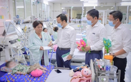 BIDV CN Hậu Giang mang yêu thương đến với bệnh nhi đang điều trị tại Bệnh viện Nhi đồng TP Cần Thơ