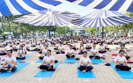 Gần 1.000 người tham gia Ngày Quốc tế Yoga lần thứ 12 năm 2026 tại TP Cần Thơ